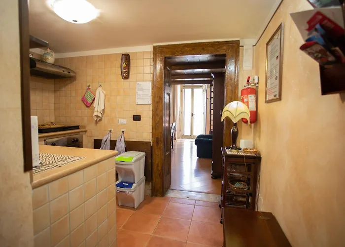 Sofia Apartment With Balcone Near Bari Old Town And Center Appartamento