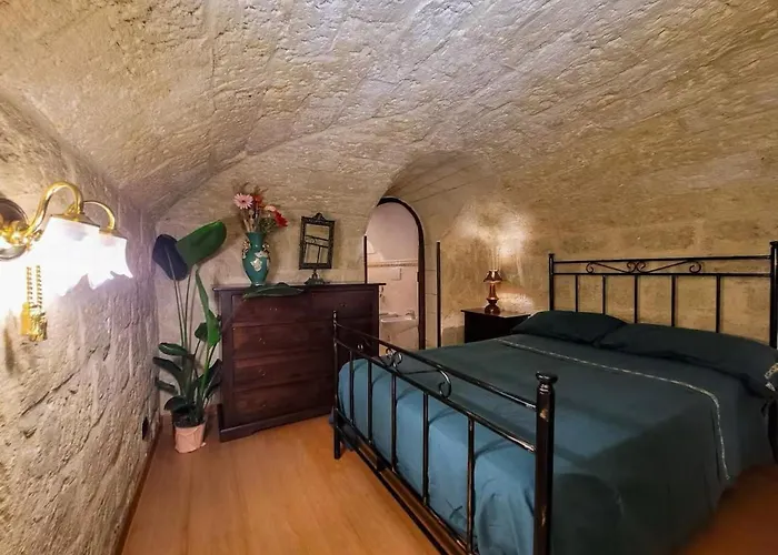 Sofia Apartment With Balcone Near Bari Old Town And Center *